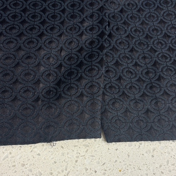 Banana Republic Black Textured Pencil Skirt - Picture 5 of 5